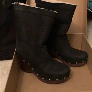 New Ugg Wedge Boots